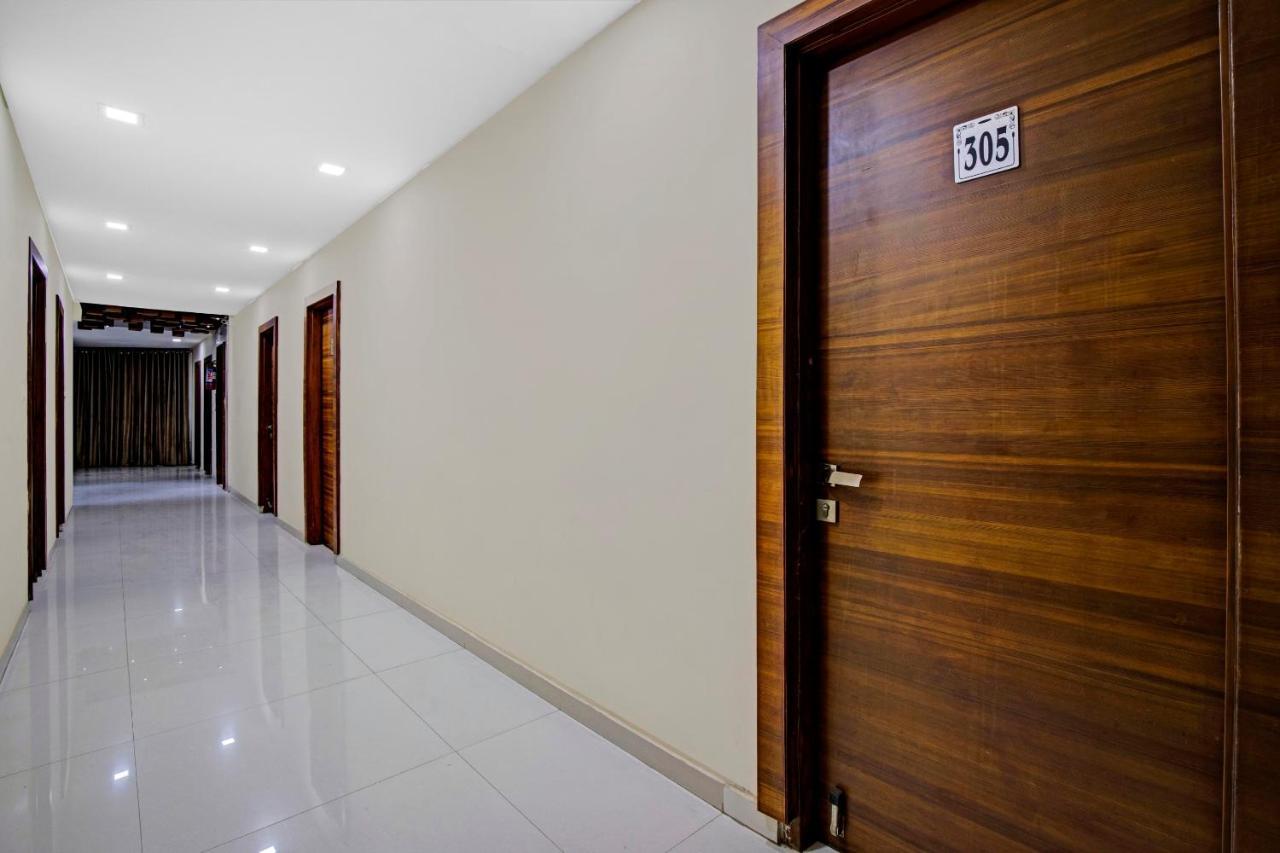 Hotel Navjivan Himatnagar Exterior foto