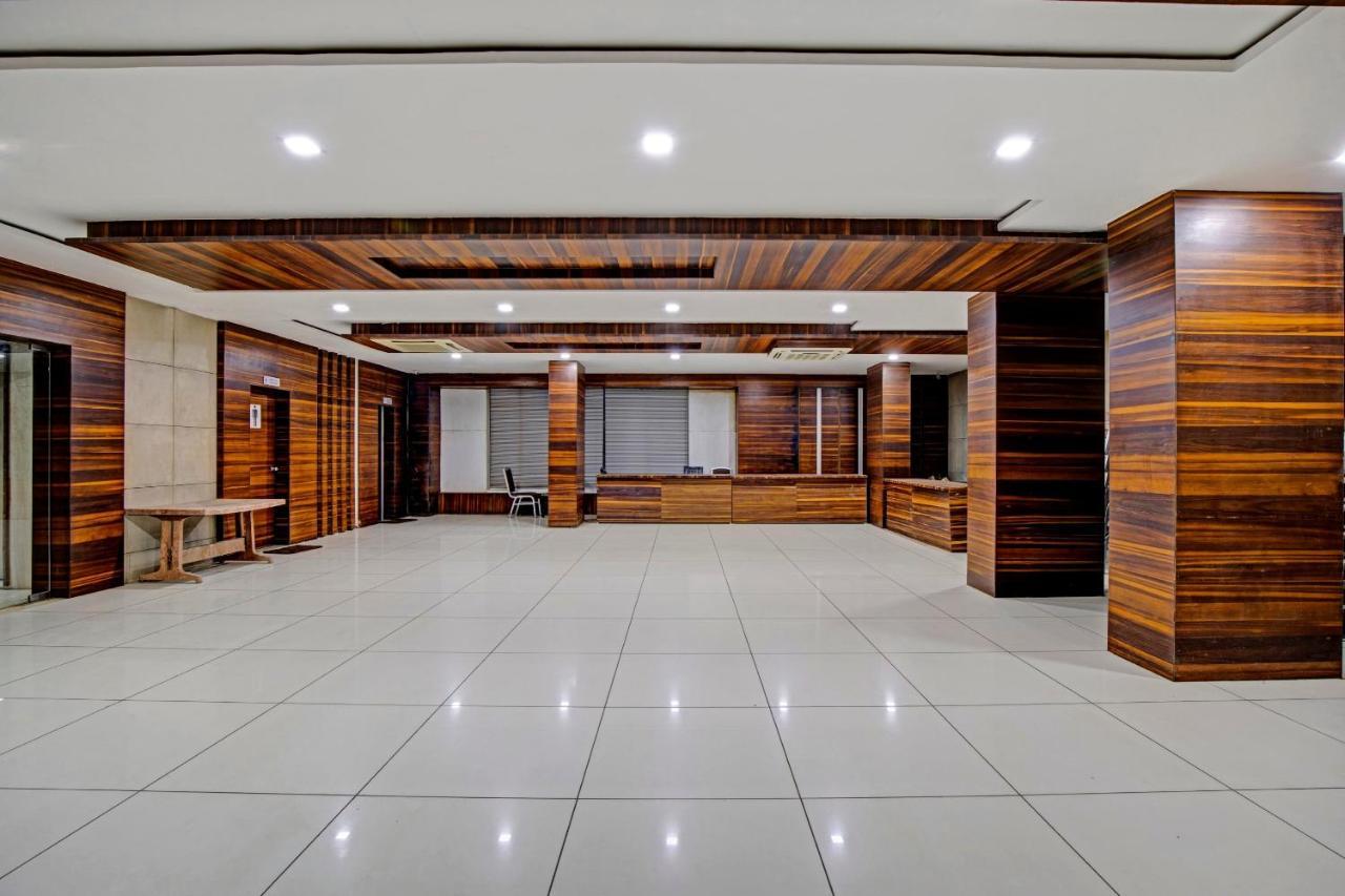 Hotel Navjivan Himatnagar Exterior foto