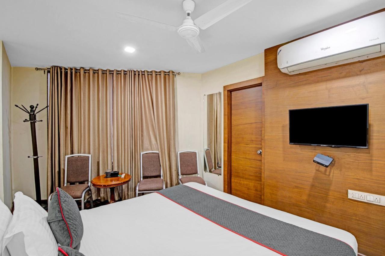 Hotel Navjivan Himatnagar Exterior foto