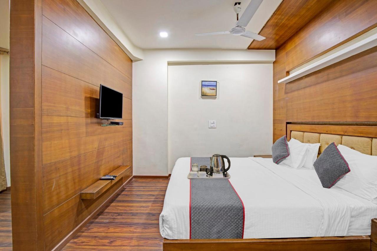 Hotel Navjivan Himatnagar Exterior foto