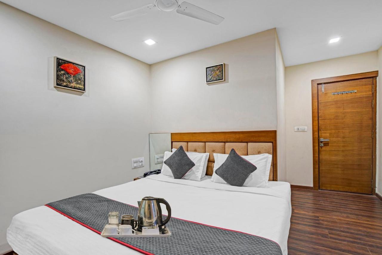 Hotel Navjivan Himatnagar Exterior foto